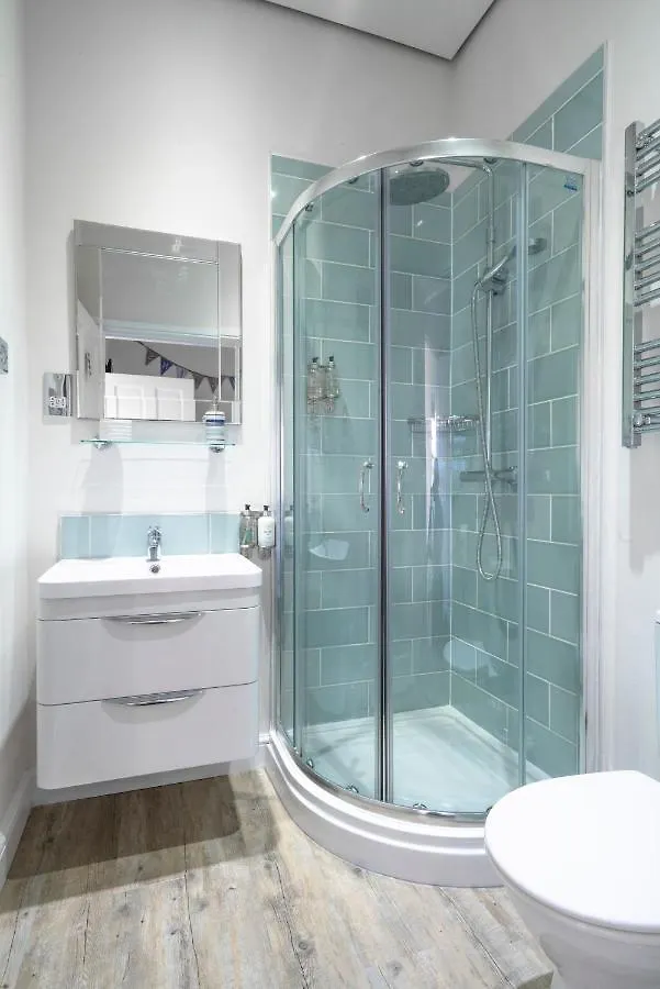 Sea Urchins Beach House At The Bay Filey, Sleeps 4-5, 2 Dogs Welcome For Free Too 0*, Filey Reino Unido
